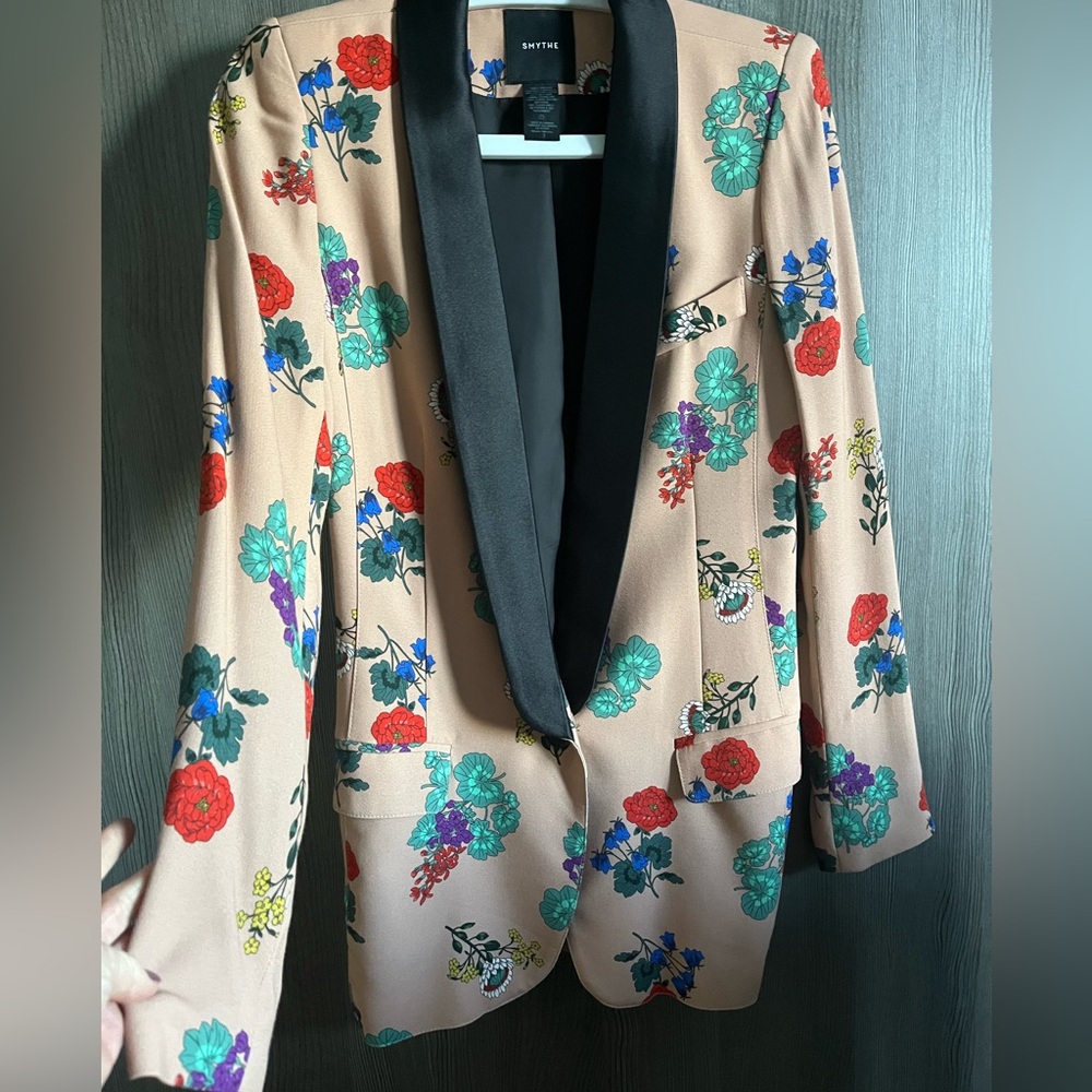 SMYTHE stunning floral tux blazer - Picture 2 of 11